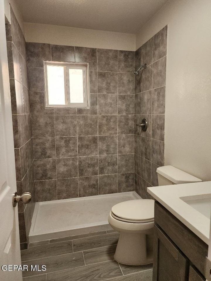 7837 West Dr Apt 3 - Photo 5 of 6