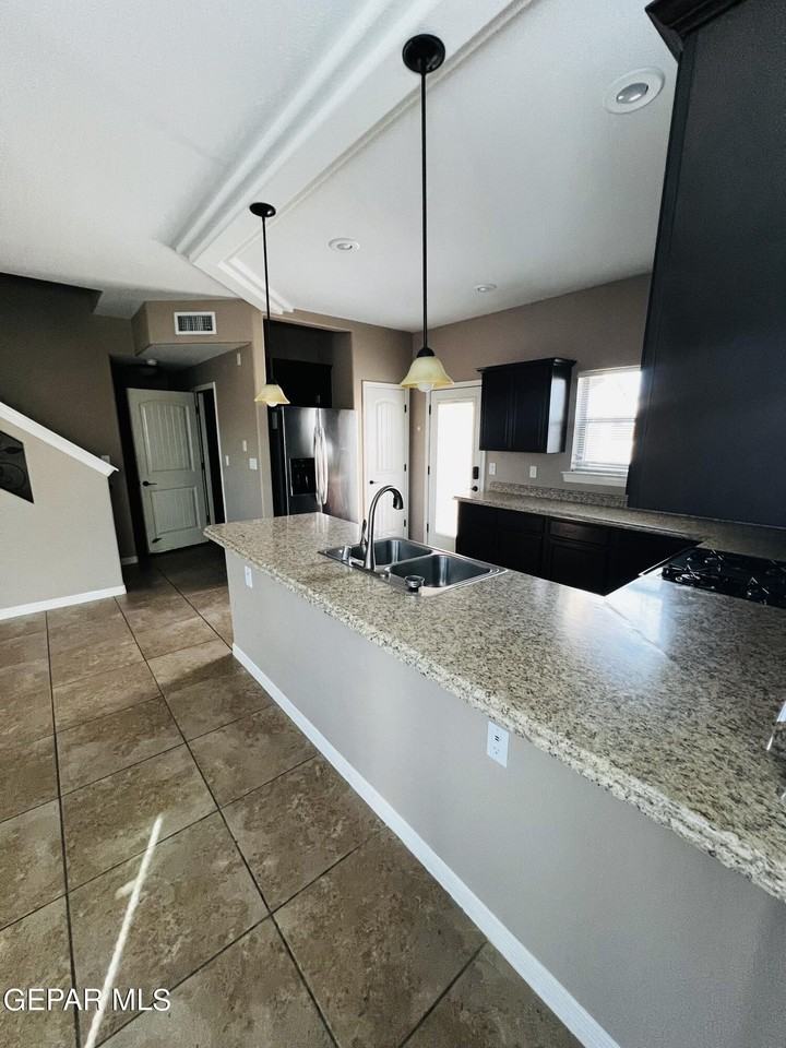 3904 Hueco Valley Dr - Photo 7 of 15