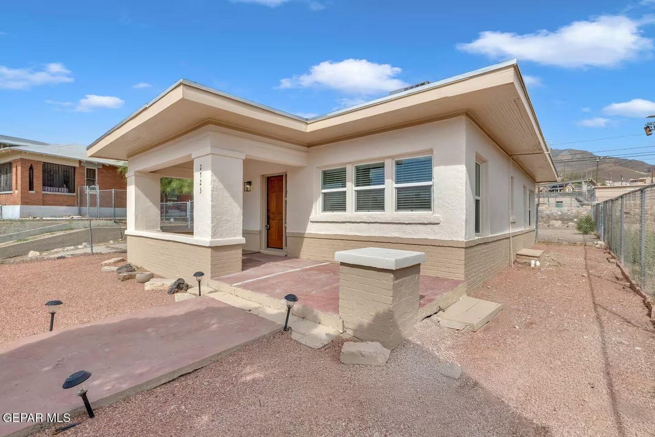 2723 Grant Ave - Photo 2 of 29