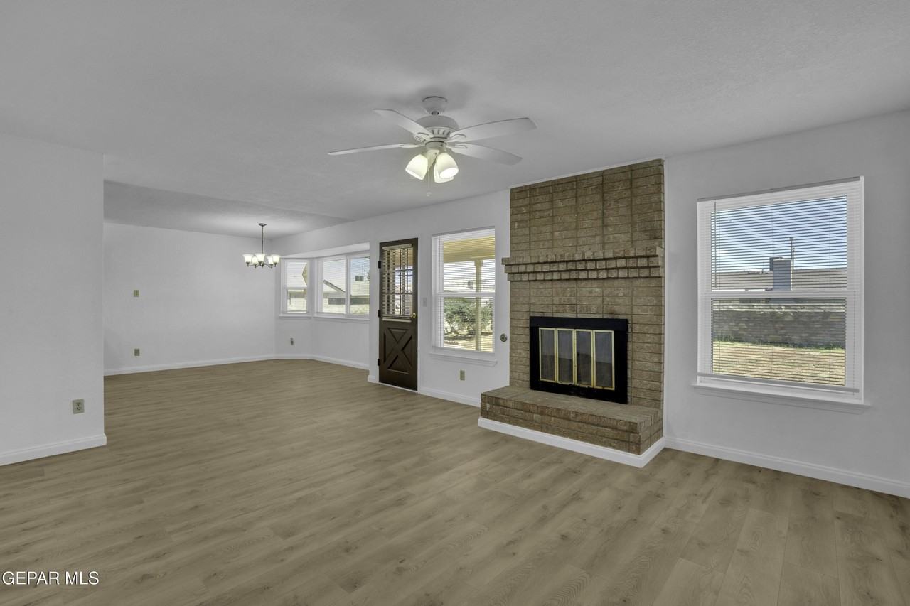 3452 Tascosa St - Photo 5 of 27