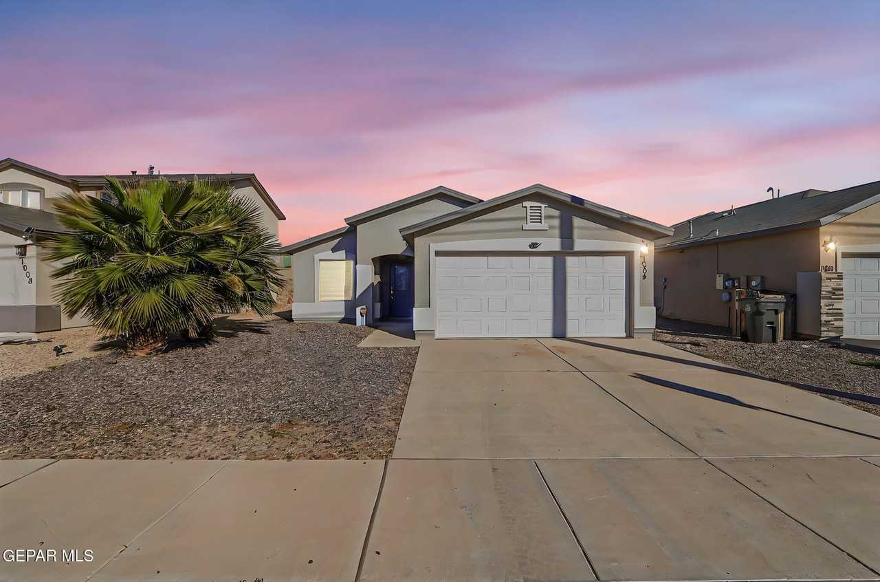 1004 Aircoupe Way - Photo 5 of 32