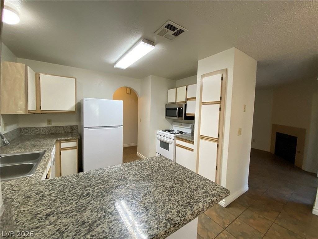 2200 S Fort Apache Rd #1204 - Photo 7 of 20