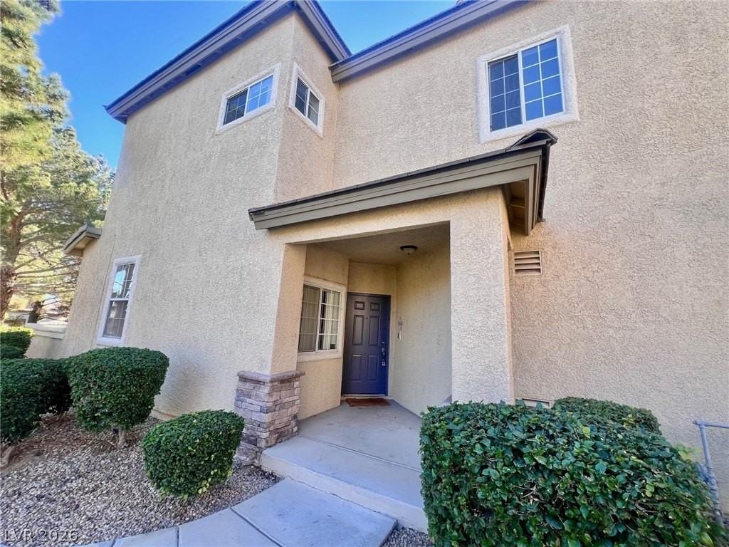 1604 Queen Victoria St #104 - Photo 4 of 26