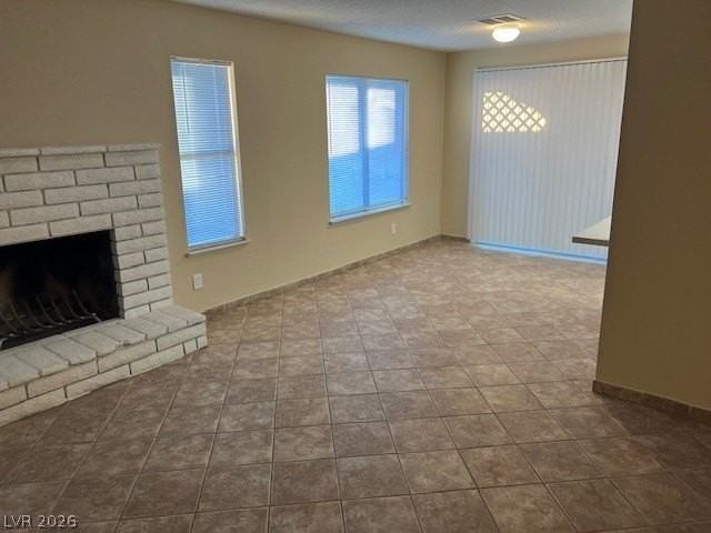 5035 Hayward Ave - Photo 5 of 16