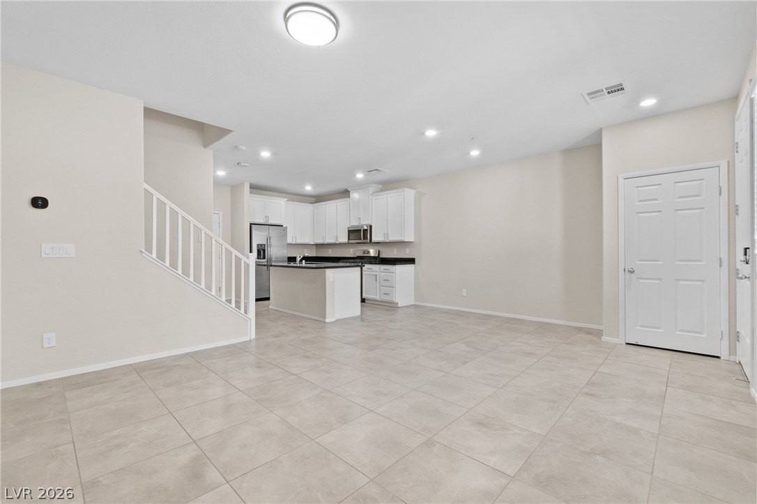 6243 Milford Sound St - Photo 3 of 33