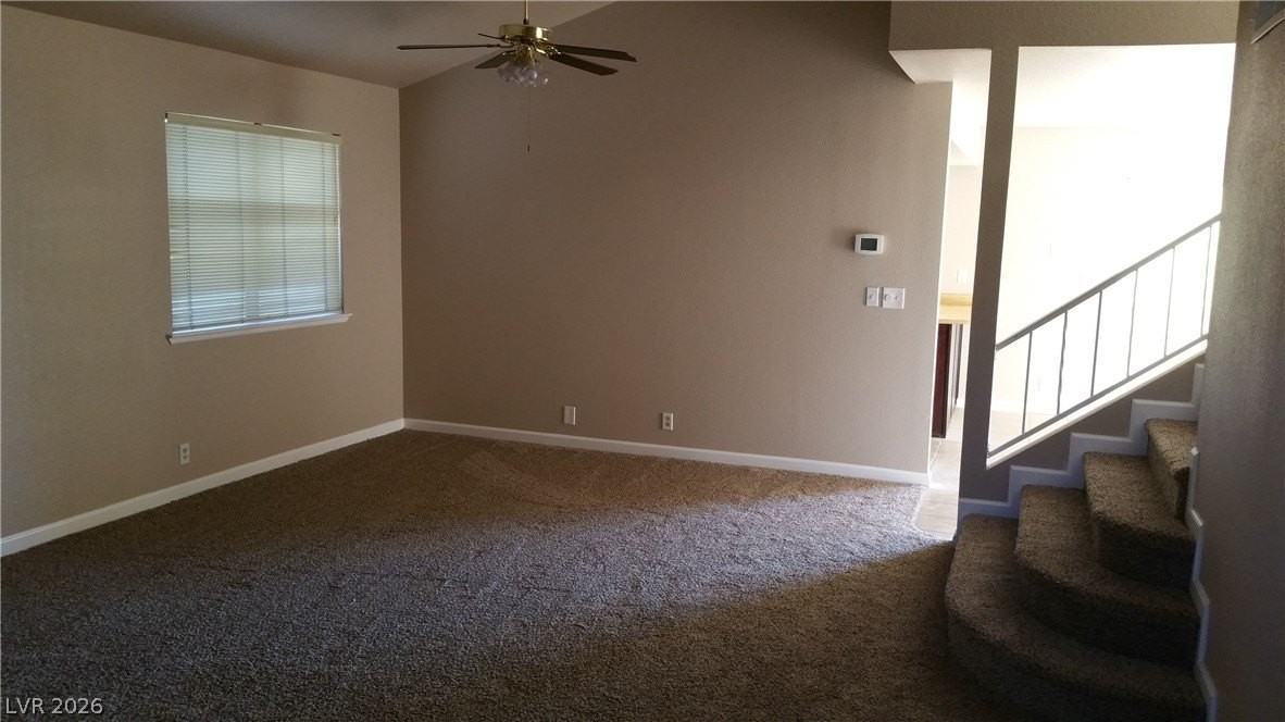 1745 Mount Hood St #NA - Photo 3 of 22