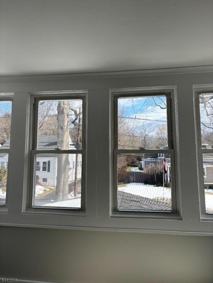 75 Division Ave - Photo 4 of 6