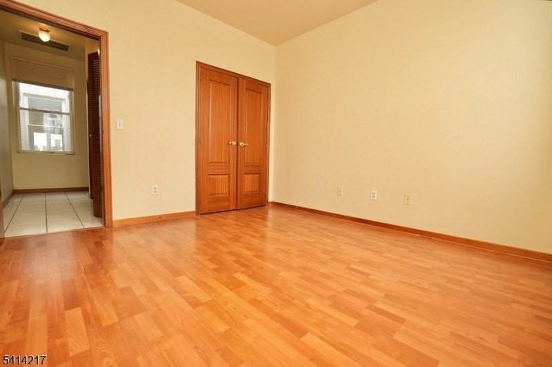 138-140 Fleming Ave Unit 3c #3C - Photo 6 of 11