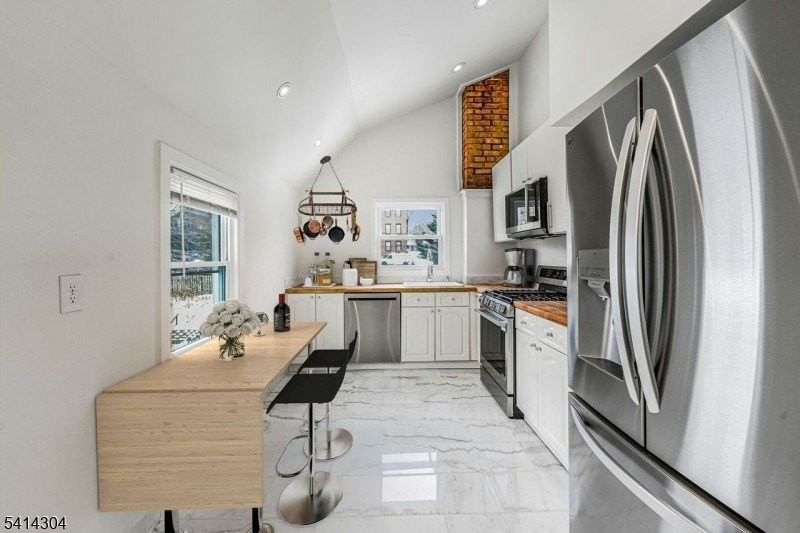 32 Forest St #2 - Photo 2 of 18