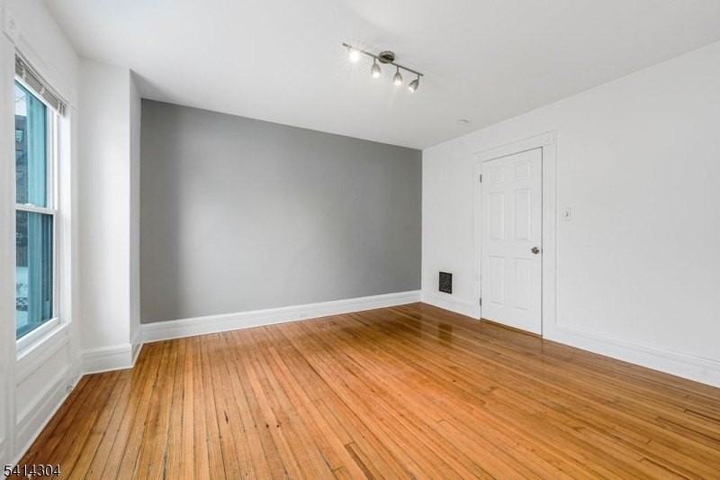 32 Forest St #2 - Photo 7 of 18