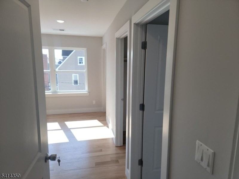 118 Shephard Ave - Photo 6 of 15