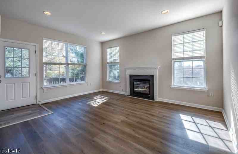 116 Winding Hill Dr - Photo 4 of 22