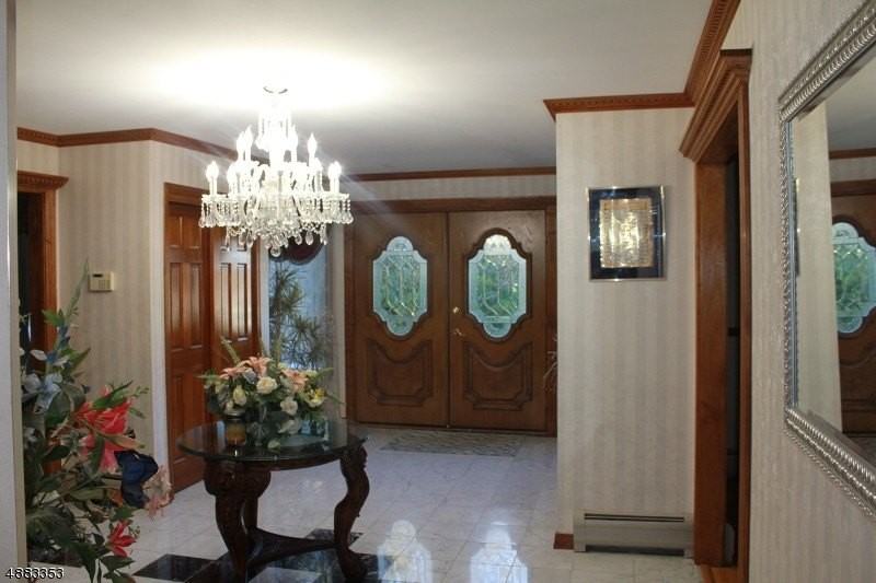 5 New Castle Ct - Photo 5 of 7