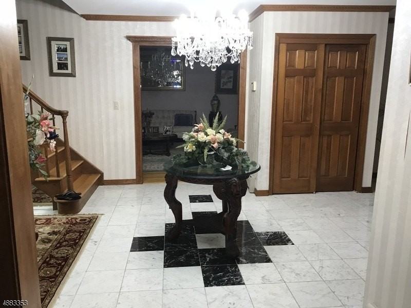 5 New Castle Ct - Photo 6 of 7