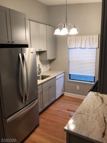 1814 Spruce Hills Dr - Photo 4 of 13