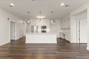 featured image of 450 Springfield Ave #203