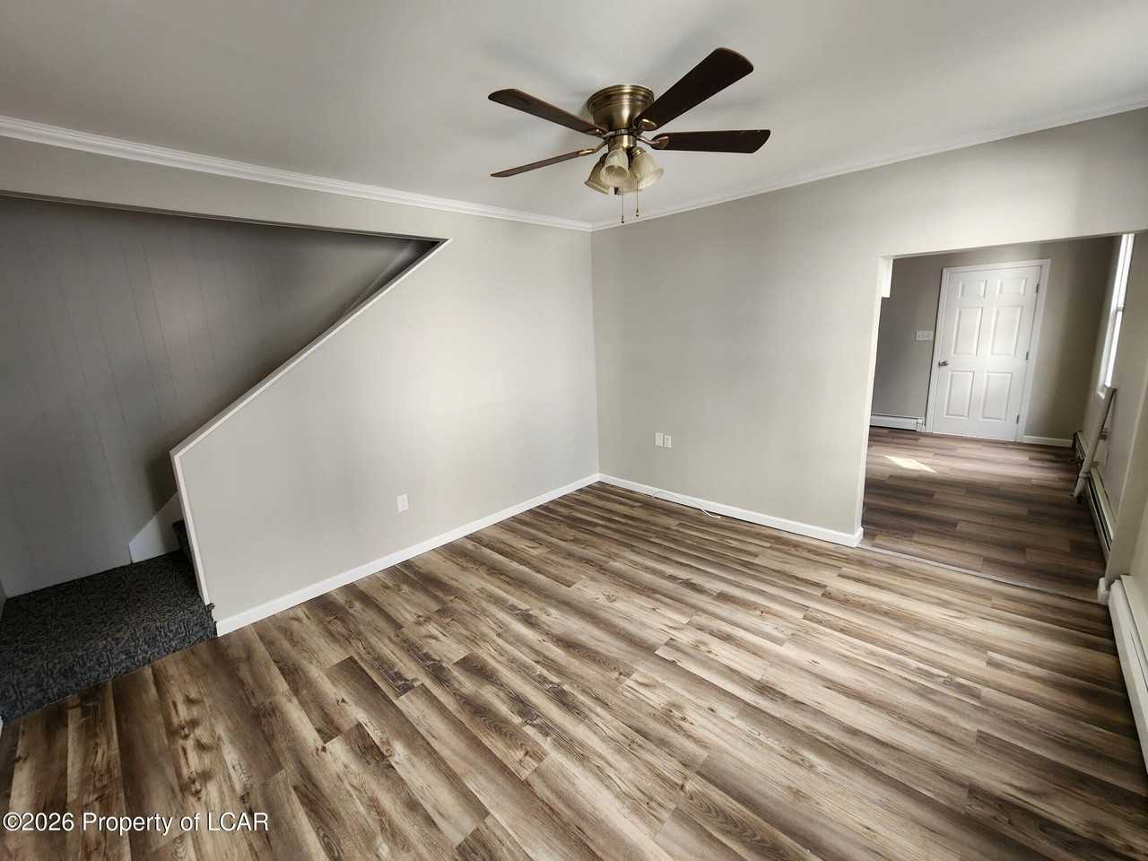 98 W Walnut St - Photo 5 of 26