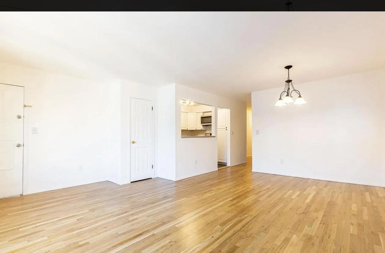 136 Suburbia Ter #1 - Photo 3 of 13