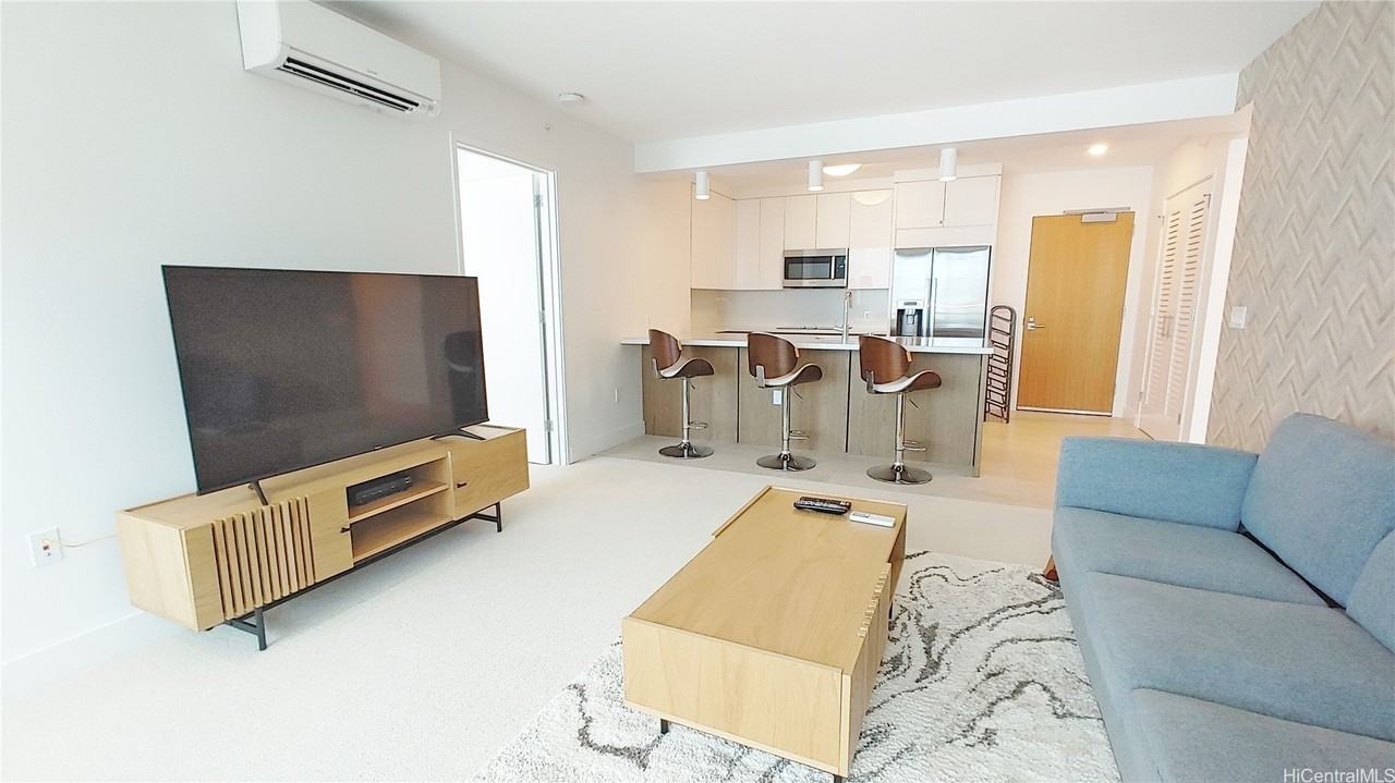 629 Keeaumoku St Apt 1402 - Photo 6 of 24