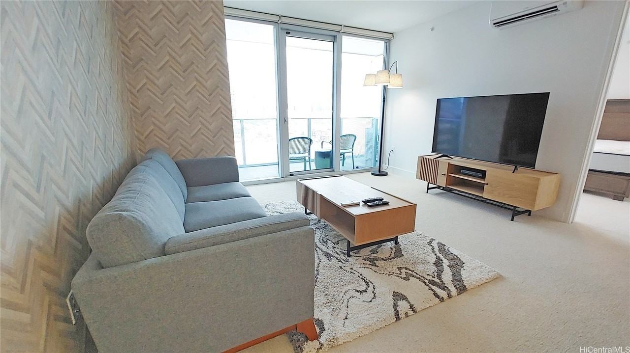 629 Keeaumoku St Apt 1402 - Photo 7 of 24