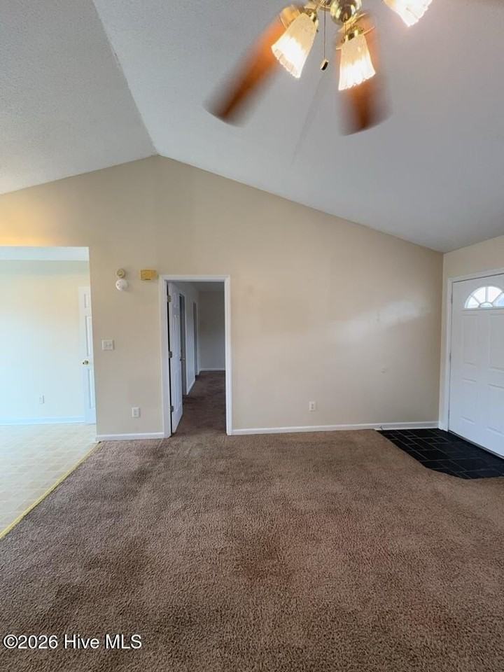 708 Covington Ct - Photo 3 of 18