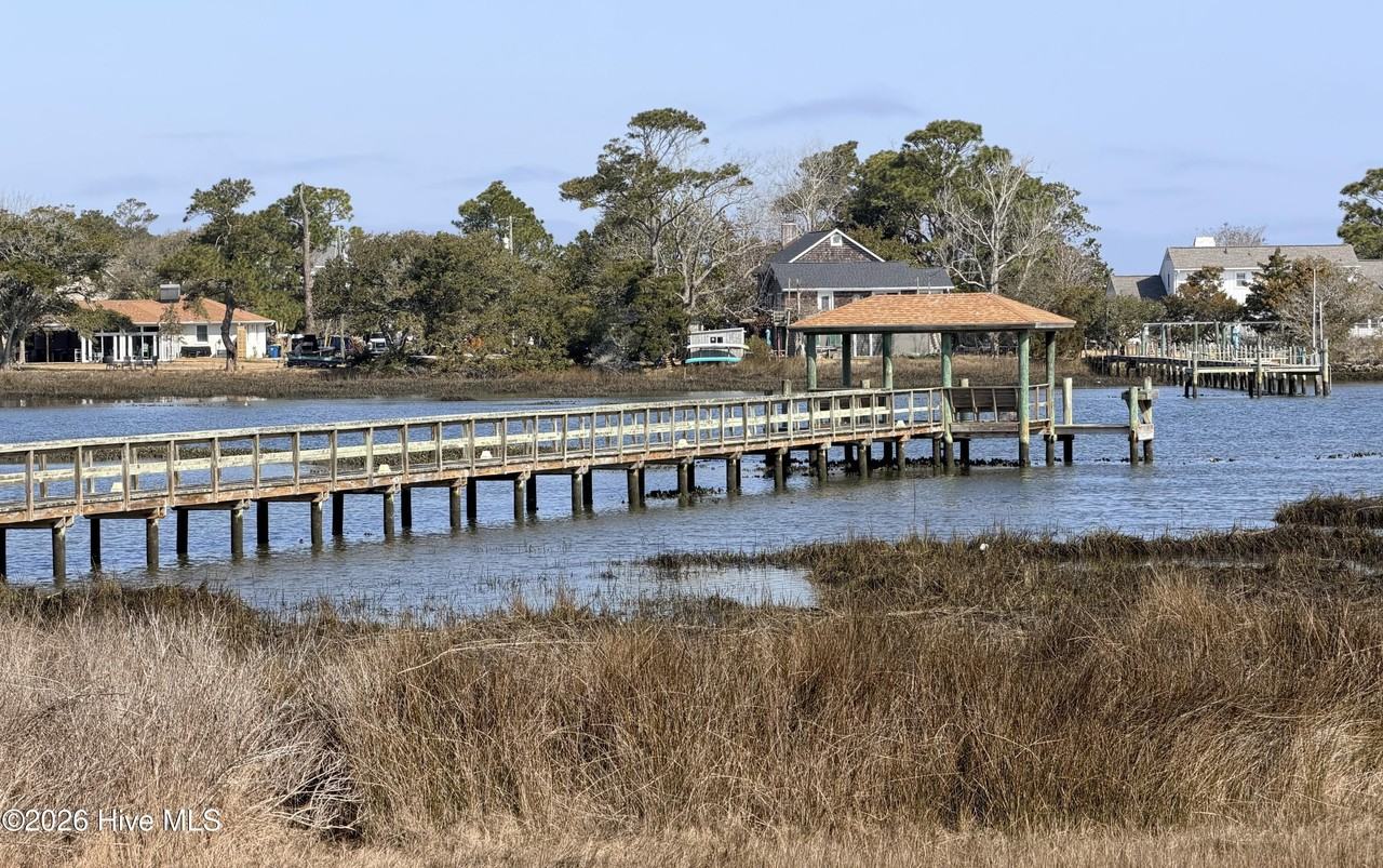 1800 Bay St Unit 103 - Photo 4 of 15