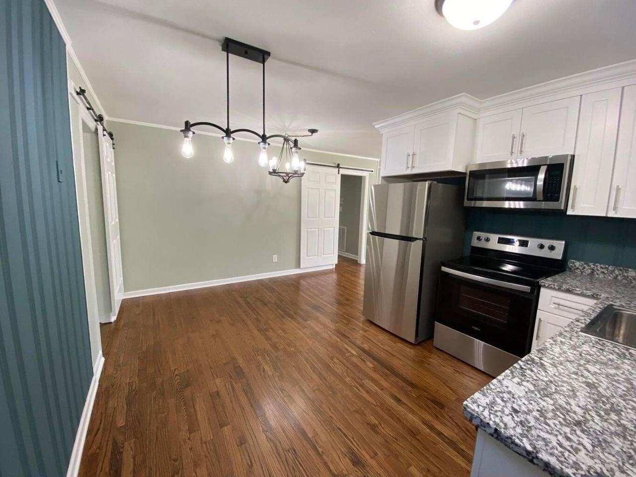 3501 Rainbow St - Photo 7 of 24