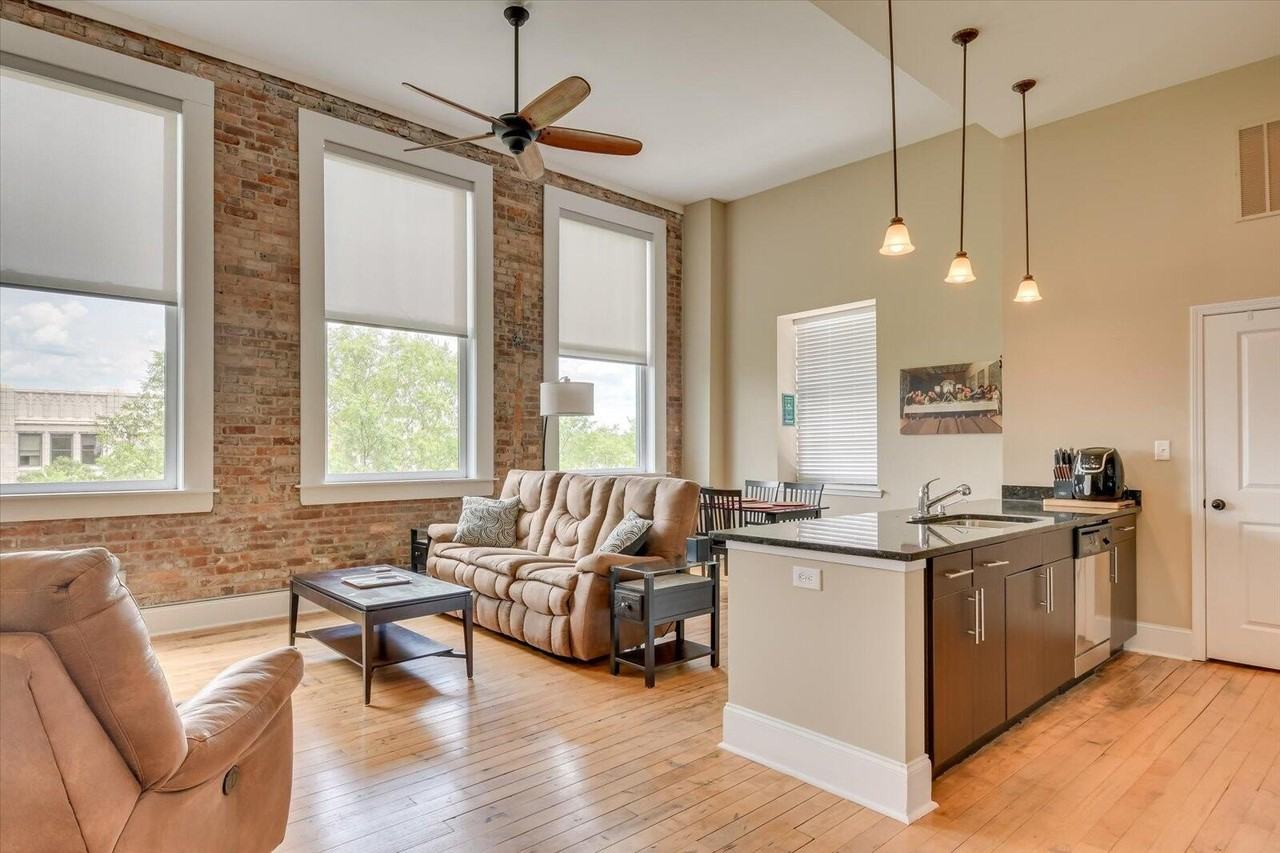 936 Broad St Unit 304 - Photo 3 of 44