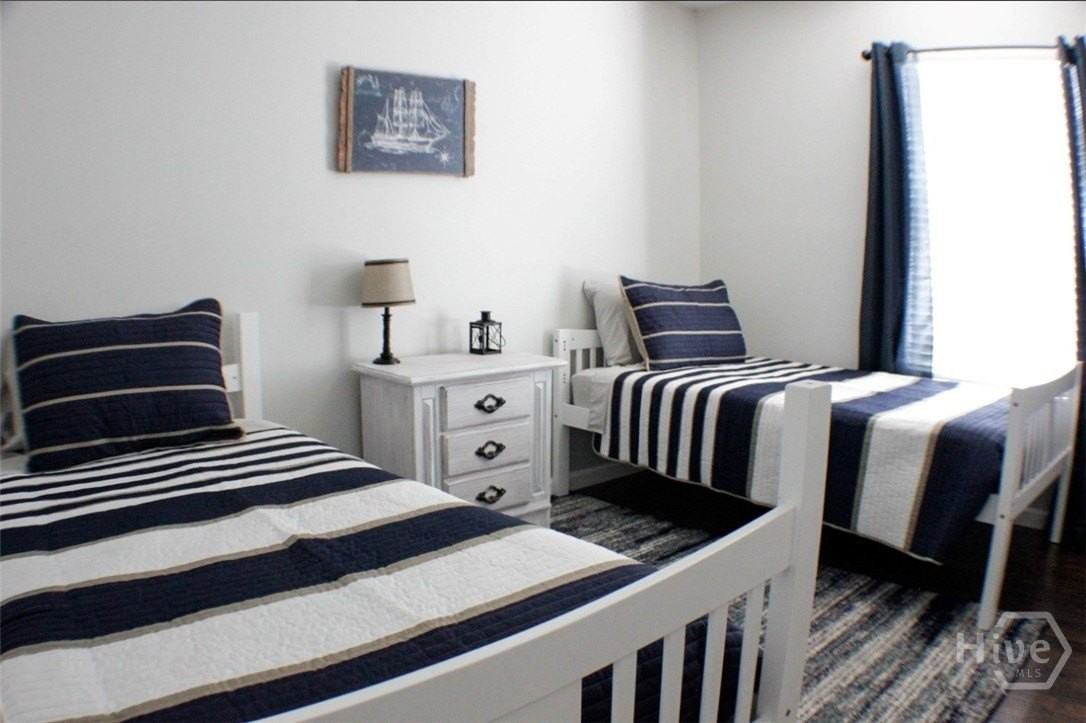 7 Teakwood Dr - Photo 6 of 15