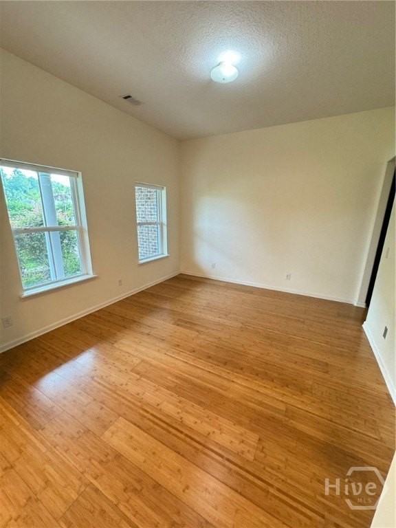 103 Tahoe Dr - Photo 3 of 48