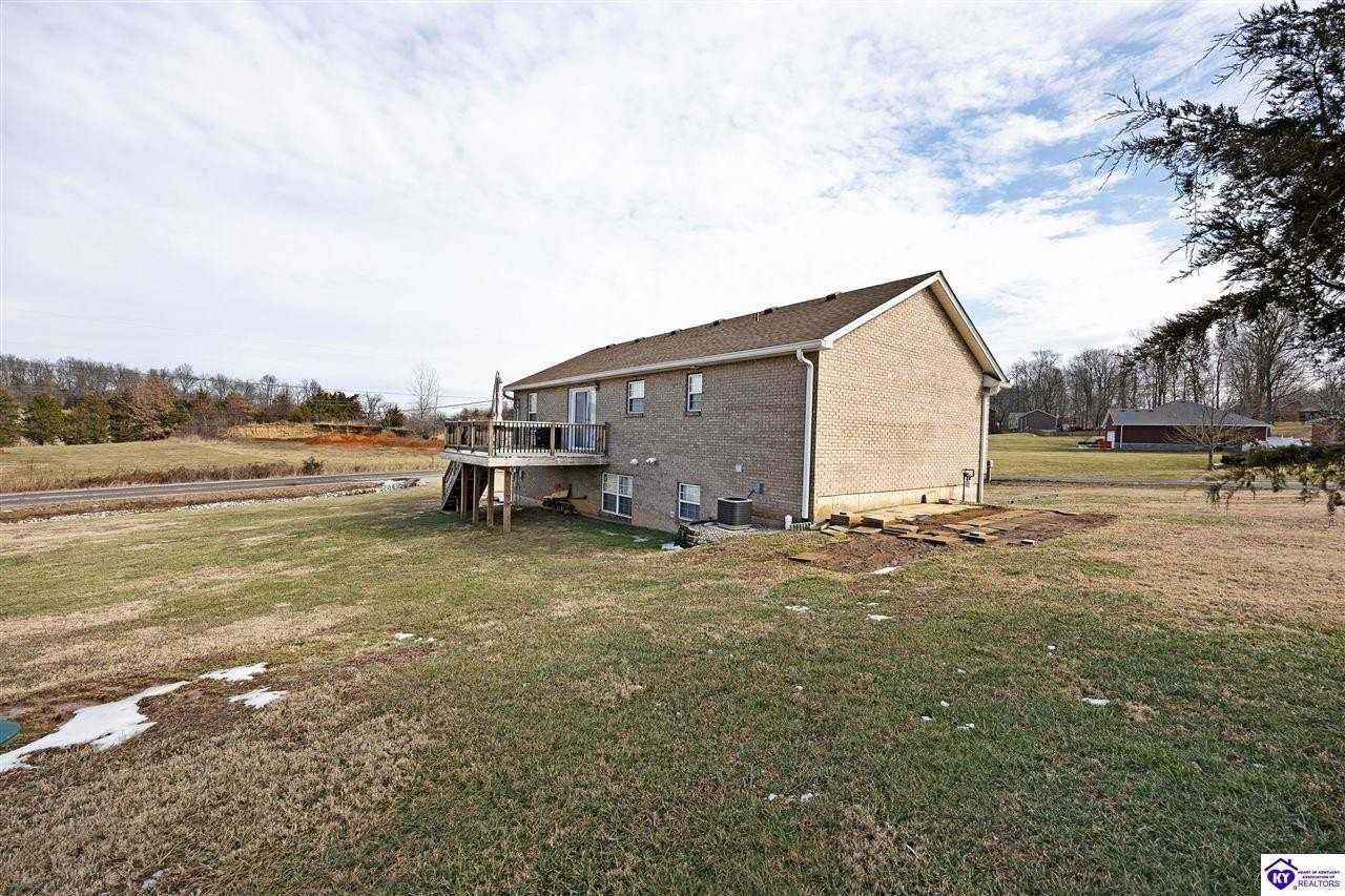 73 Rosenberger Ln - Photo 6 of 33