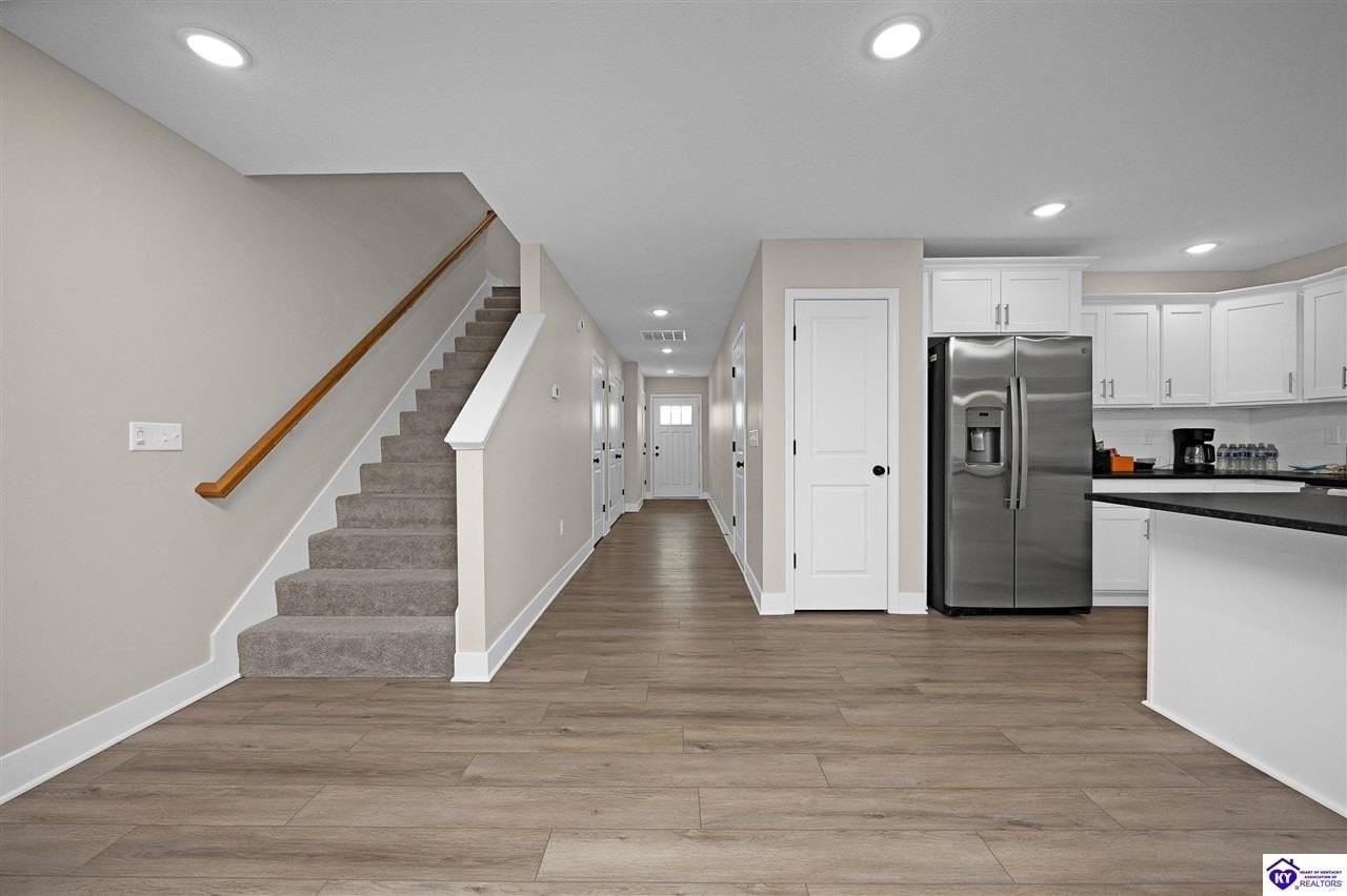 204 Hunter Ln Apt B - Photo 4 of 24