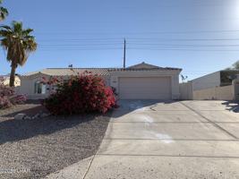 featured image of 906 Desert View Dr