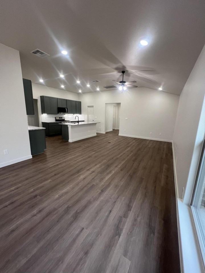 Gary Ave - Photo 3 of 25