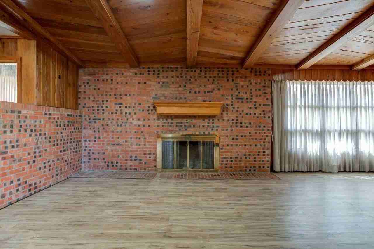 3410 40th St - Photo 5 of 29