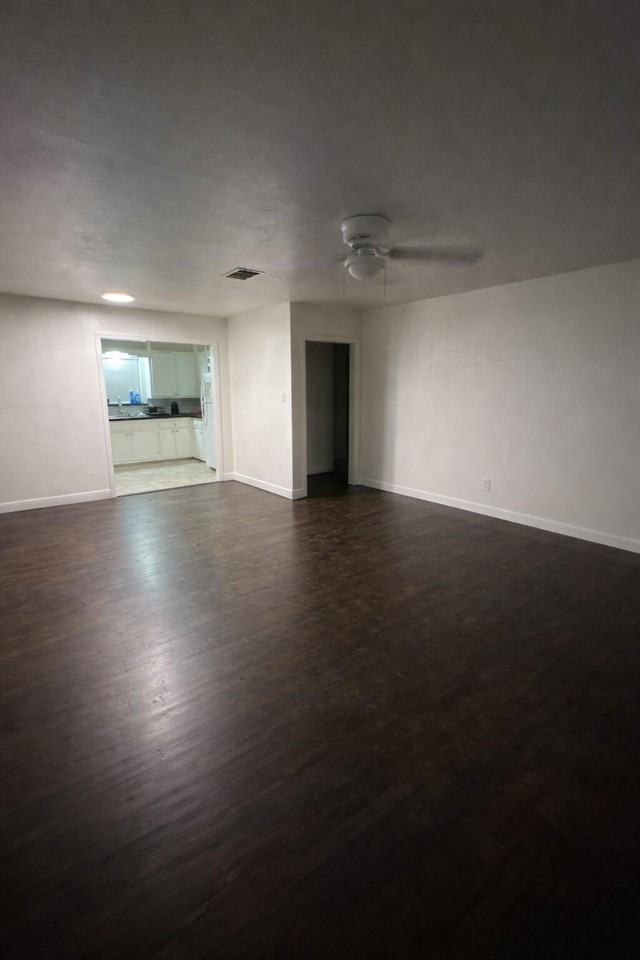 3116 33rd St - Photo 2 of 7