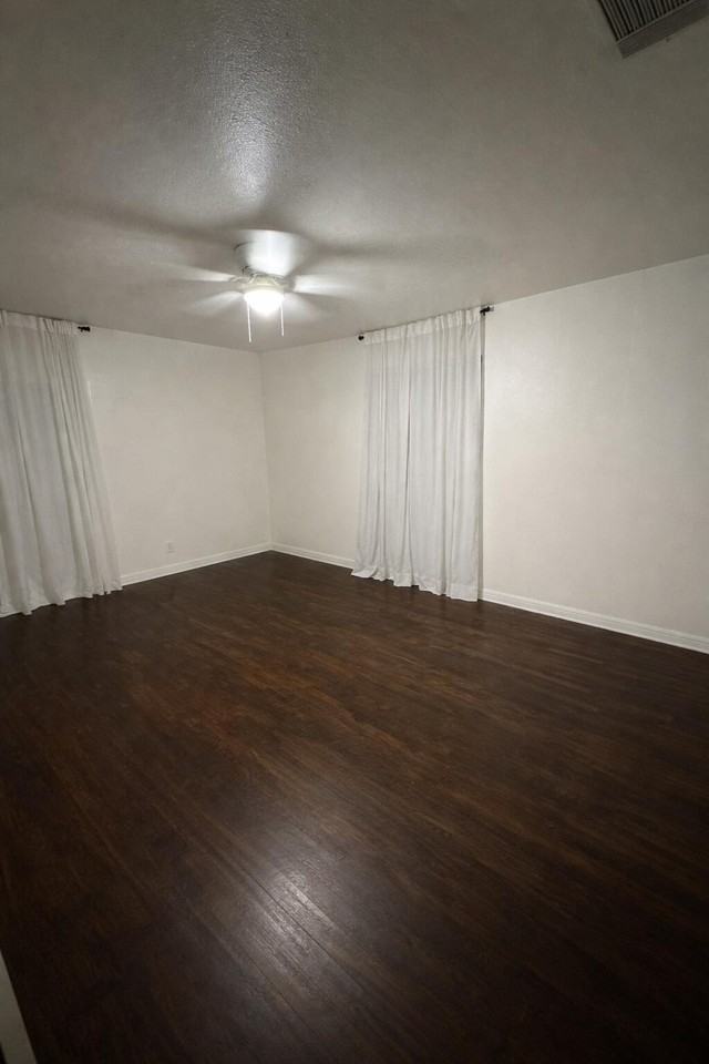 3116 33rd St - Photo 6 of 7