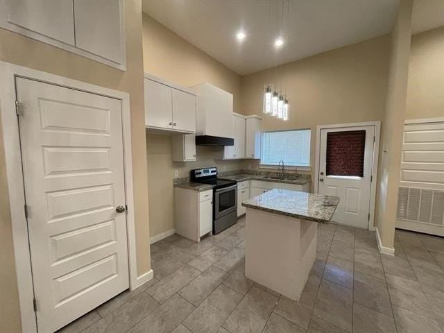 1613 Rene Solis Dr - Photo 3 of 13