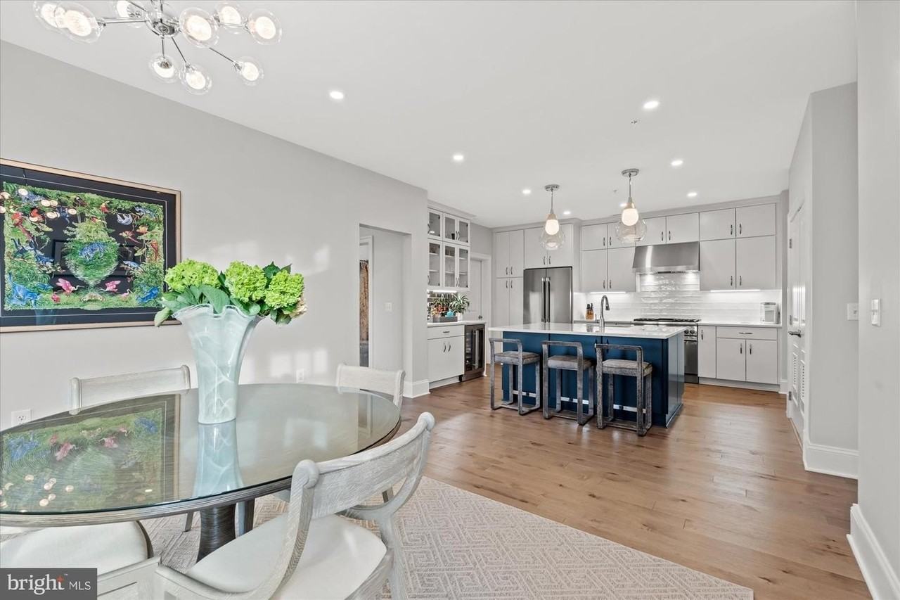 600 Second St - Photo 2 of 32