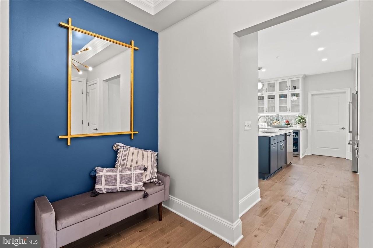 600 Second St - Photo 4 of 32