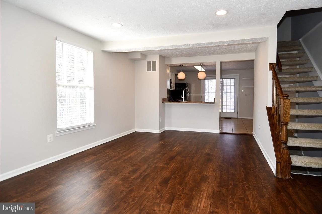 1648 Fieldthorn Dr - Photo 4 of 31