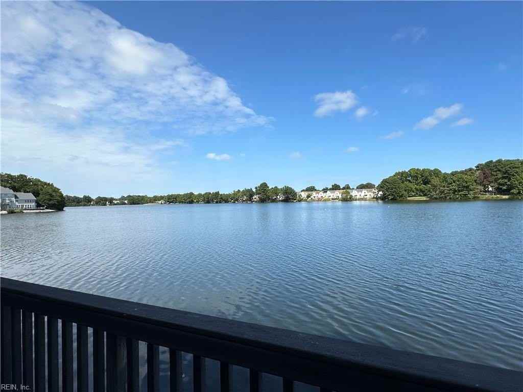 5440 Summer Cres - Photo 2 of 32