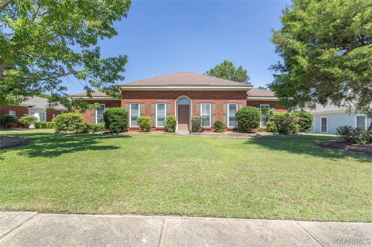 1855 Brookstone Dr - Photo 2 of 31