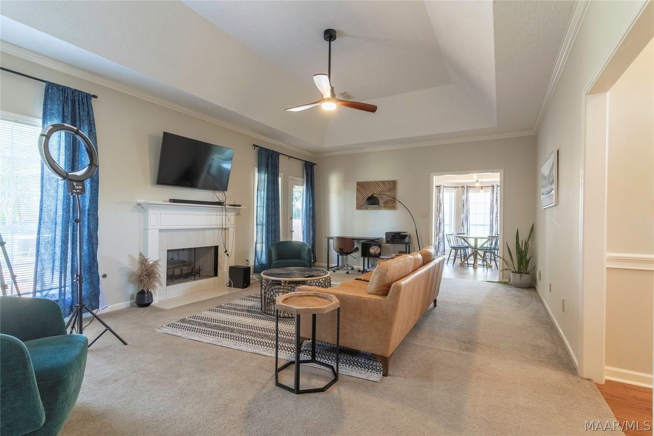 1855 Brookstone Dr - Photo 6 of 31