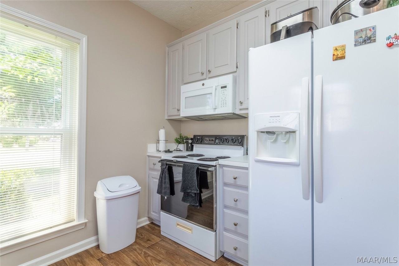 1855 Brookstone Dr - Photo 7 of 31