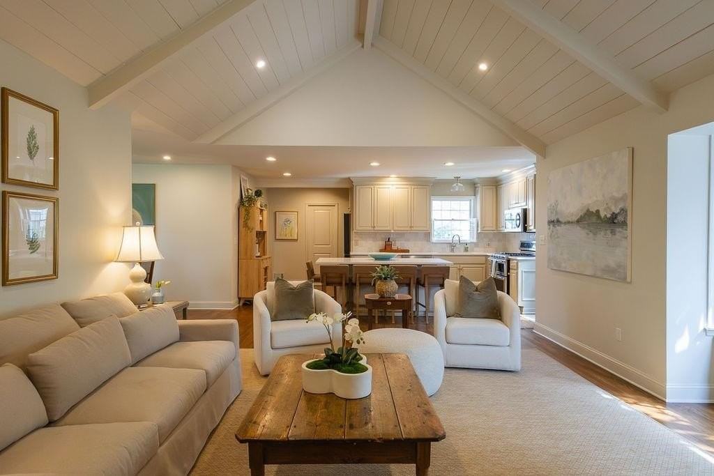 3719 S Woodland Dr - Photo 6 of 24