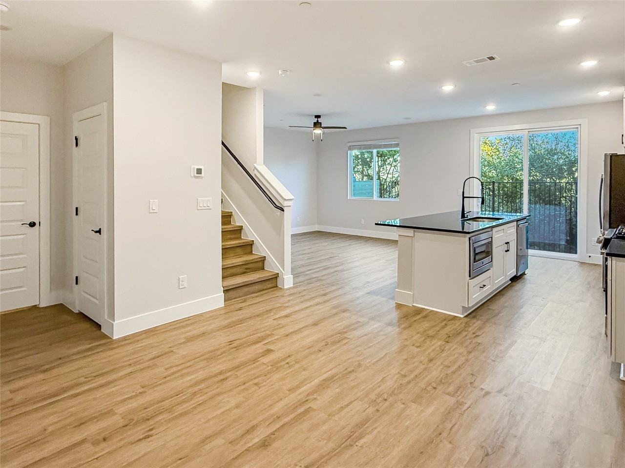 5603 Mobeetie Loop - Photo 3 of 22