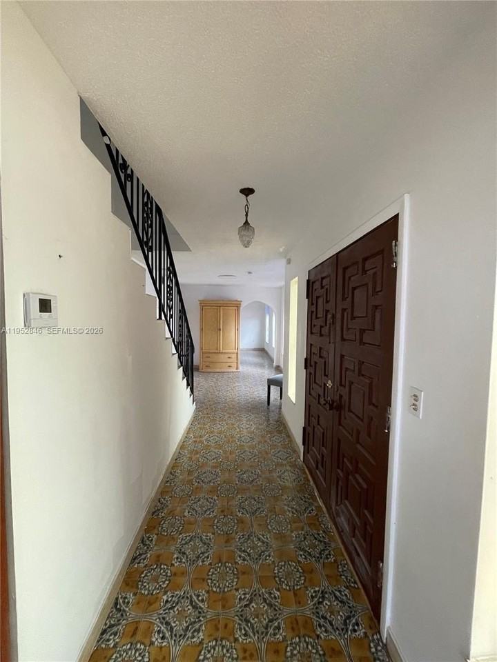 3500 E 6th Ave - Photo 4 of 18