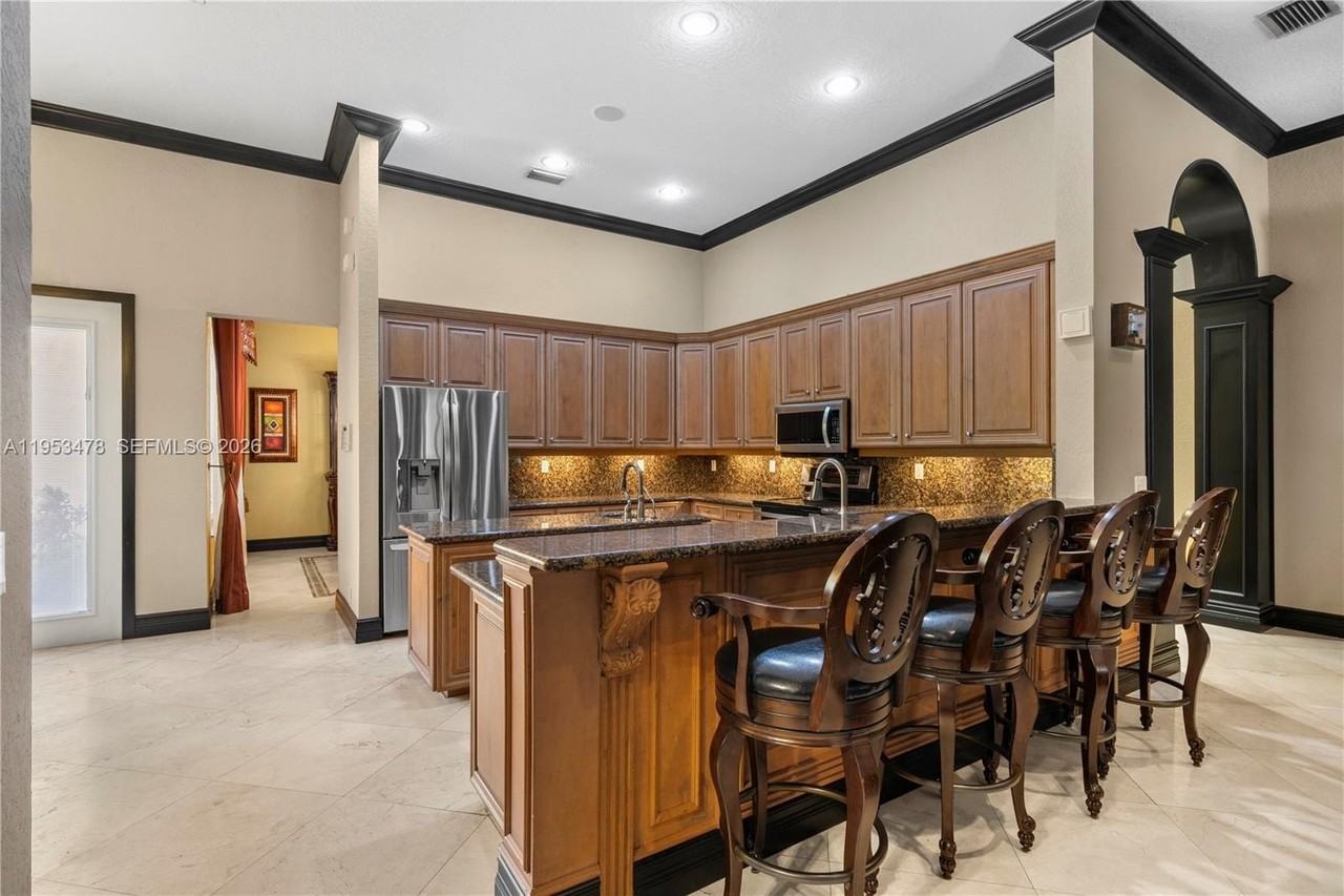 14130 Sw 33rd Ct - Photo 6 of 35