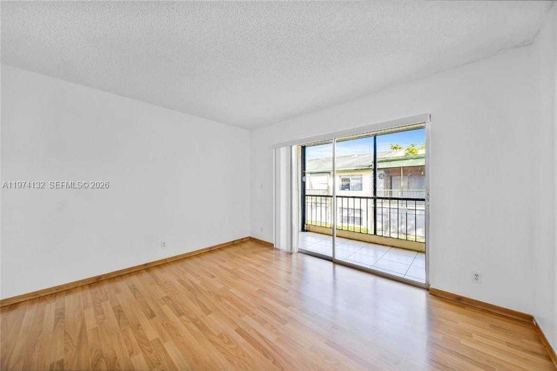 4149 Nw 90th Ave #202 - Photo 7 of 10